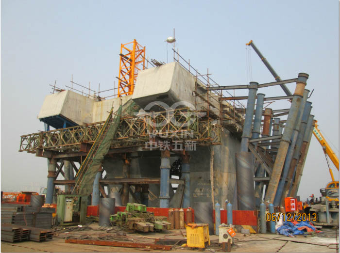上海城建南昌朝陽(yáng)大橋主墩模板